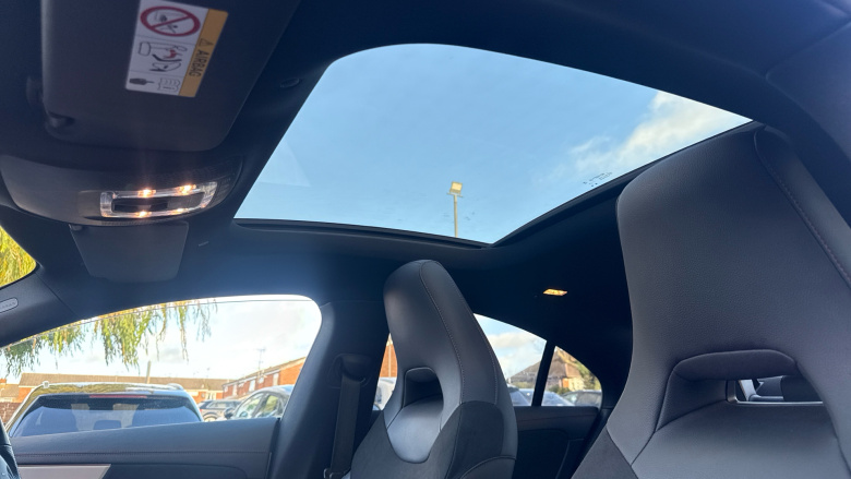 Mercedes-Benz CLA 250e AMG Line Premium + Night Ed 4dr Tip Auto Saloon